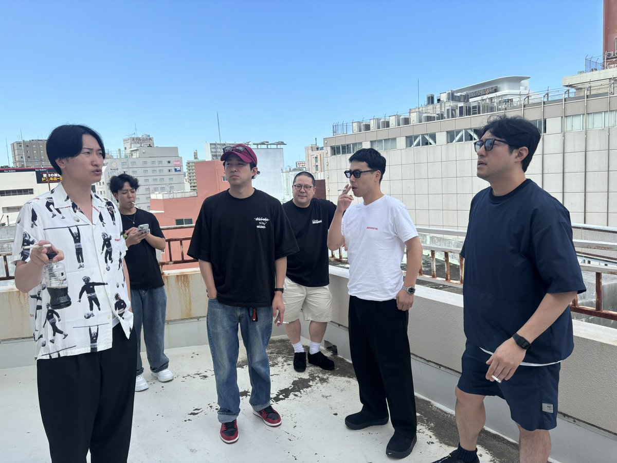 massan26's tweet photo. 14期大暴れツアーinOKINAWA2026
満員大盛況ありがとうございました🙇‍♂️

とりあえず打ち上げ行ってきます🍻‼️

#14期大暴れツアー https://t.co/PkRhkNE0Gc
