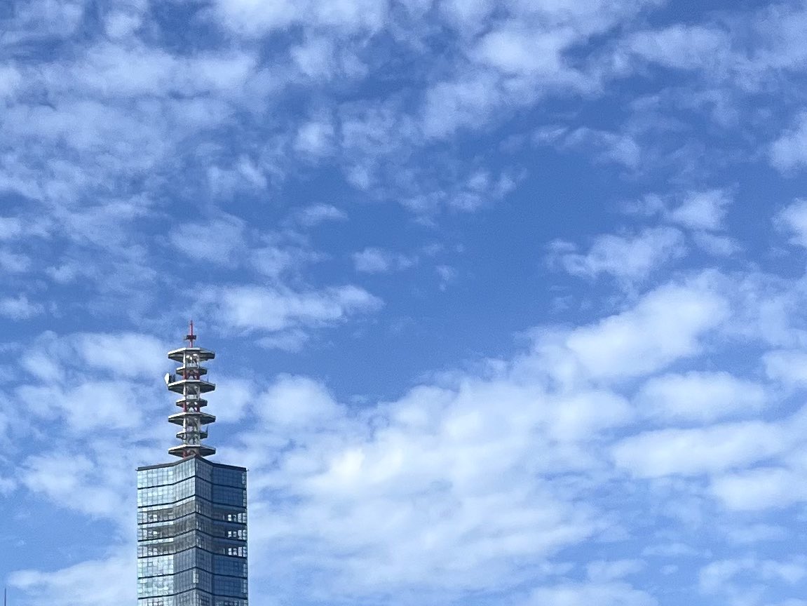 3peaceRoad's tweet photo. 連休中は東京も台風の影響で雨風すごかったから娘の帰省はほんと奇跡的にタイミング良くて、毎朝空を見上げては秋田の空に感謝してた✨会いたい人に会って楽しくリフレッシュできたと思う🍀

秋田時間もあと少し https://t.co/tmSjBZHOLH