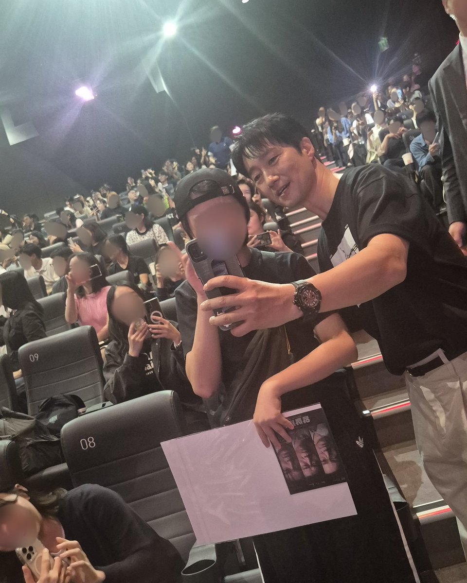 wave_ey's tweet photo. 열심히 찍어주는 셀카 마음이 힘들다... https://t.co/xHYkD51zMm