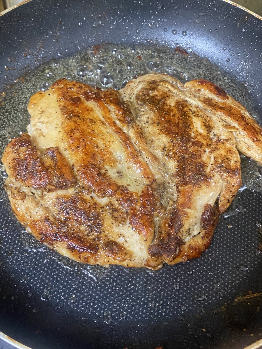 ca6rie_'s tweet photo. 某料理研究家の一鶴再現的なの作ってみたけど間違えて胸肉買ってきて終了
かと思いきや味はかなり再現度高くてビビッた https://t.co/6QwnKW0Uqr