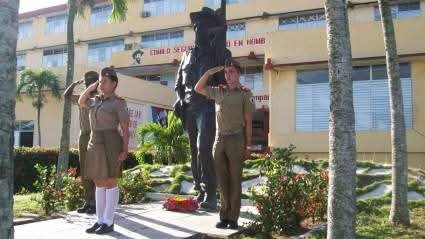 CamagueyDPE's tweet photo. 23 de septiembre 1966. Se crean las Escuelas Militares Camilo Cienfuegos. La primera de estas instituciones se fundó en el local de la antigua Loyola Military Academy, ubicada cerca de Punta Brava en el municipio La Lisa. 
#CubaViveEnSuHistoria #CubaMined #Camaguey https://t.co/5EiJgpYFm4