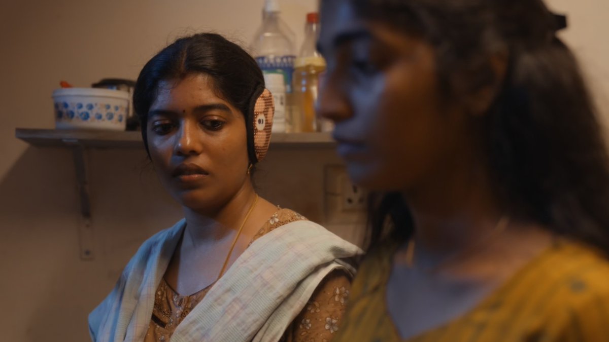 Aneesh_98's tweet photo. #SumithraDevi as Keerthi delivers a standout performance, giving the character warmth, emotional depth & a striking presence. She makes every moment count, leaving a lasting impression and making Keerthi one of the film’s most memorable characters. ❤️🔥👏✨
#ModhaRathiri ❤️ https://t.co/ATaZFG0daO