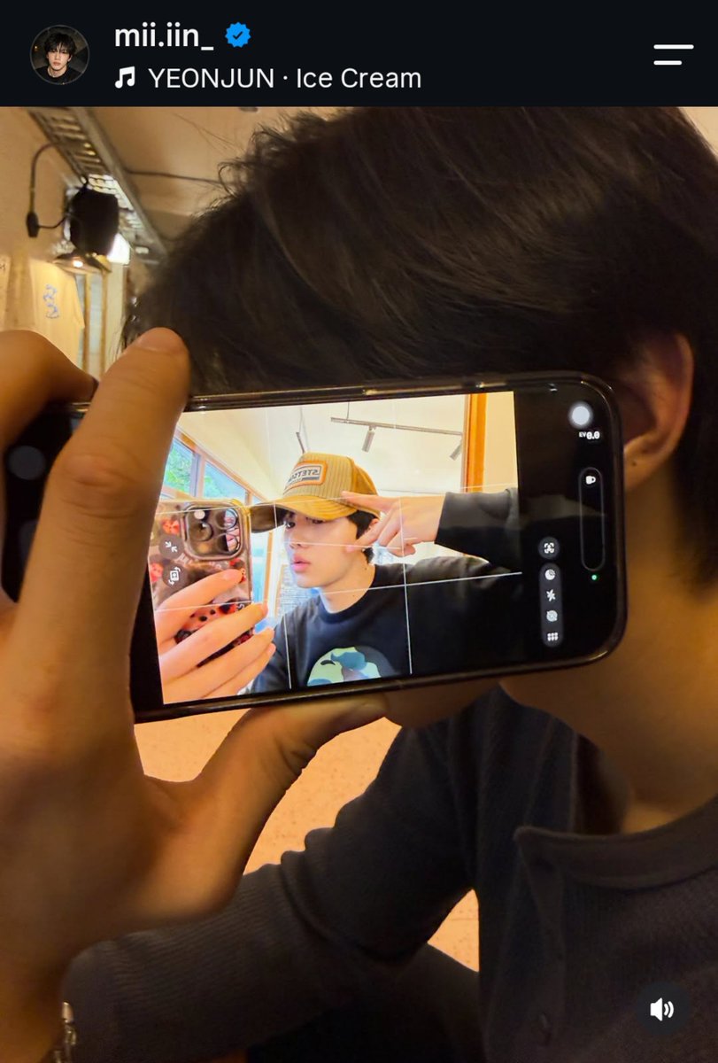 saifah3002's tweet photo. อันนี้คือหาเรฟถ่ายรูปยังไงอะนอกจากจะเสิร์ชว่า เรฟถ่ายรูปคู่กับแฟนเก๋ ๆ ก็คิดอย่างอื่นไม่ออกละ😔 เรื่องการอวดแฟนนี่เรามันคนละระดับกันจริงๆ 

#ToptapMinlee https://t.co/U9MYLNEyeE