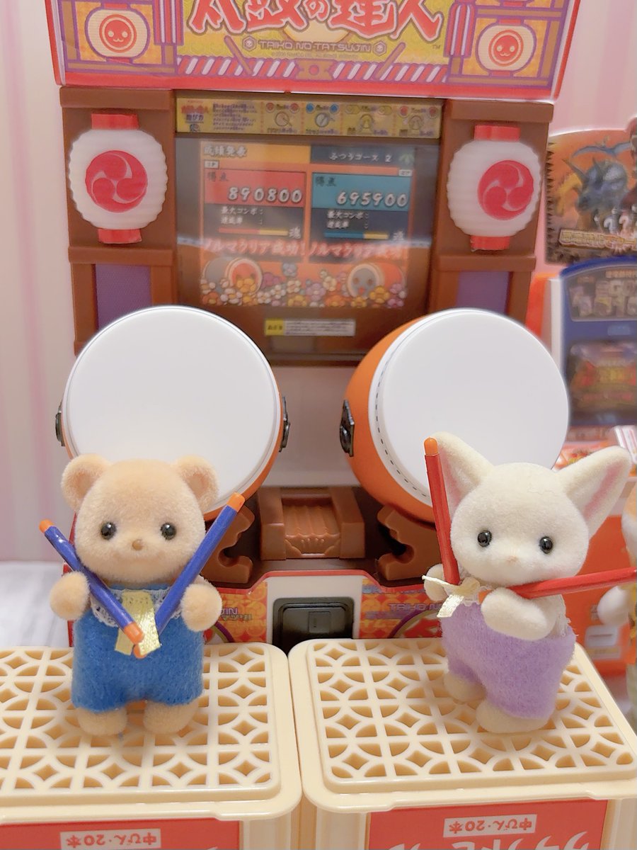 __lilmacaron's tweet photo. シルバニアに太鼓の達人させてあげたくて、初めてのプラモデル頑張った🥁
無事遊んでもらえて満足！！ https://t.co/mKkjBIh6QG