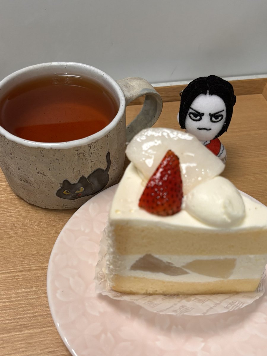 pyromickey's tweet photo. 今宵の甘味
キャラメルりんご
秋柿
イチゴとなっしー
パティスリーメグンどれも美味し💕︎💕︎
( ΦωΦ )ﾀﾍﾞｽｷﾞﾀﾞﾈ~ https://t.co/PzxKpa0rNK