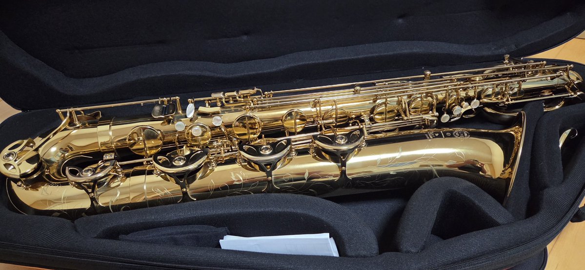 clarinet_mori's tweet photo. My new Gear...
#バリトンサックス https://t.co/v4o0OpLhFm