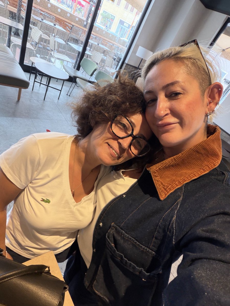 natspringwater's tweet photo. mevsim değişti ceket mi o 🥺 https://t.co/AEGAfhoXmN