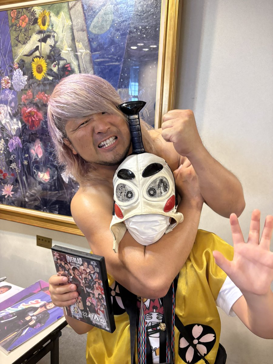 jyojiro107's tweet photo. 久しぶりに
#大阪プロレス　に行けたジョ‼️
楽しかったジョ‼️

写真を撮ってくださった選手の方々
アリガジョございました！

初めてましての
#ルーカスファンタジア　選手が
面白かったジョ‼️ https://t.co/D8MpC1rKTq