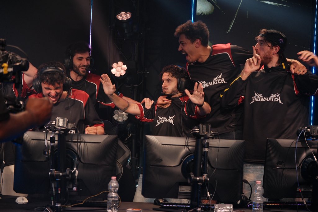 legalyth's tweet photo. J’ai pu prendre qlq photos du showmatch, merci Dhav 🤲🏼 https://t.co/gGlVIgfXSO