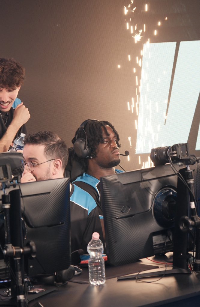legalyth's tweet photo. J’ai pu prendre qlq photos du showmatch, merci Dhav 🤲🏼 https://t.co/gGlVIgfXSO