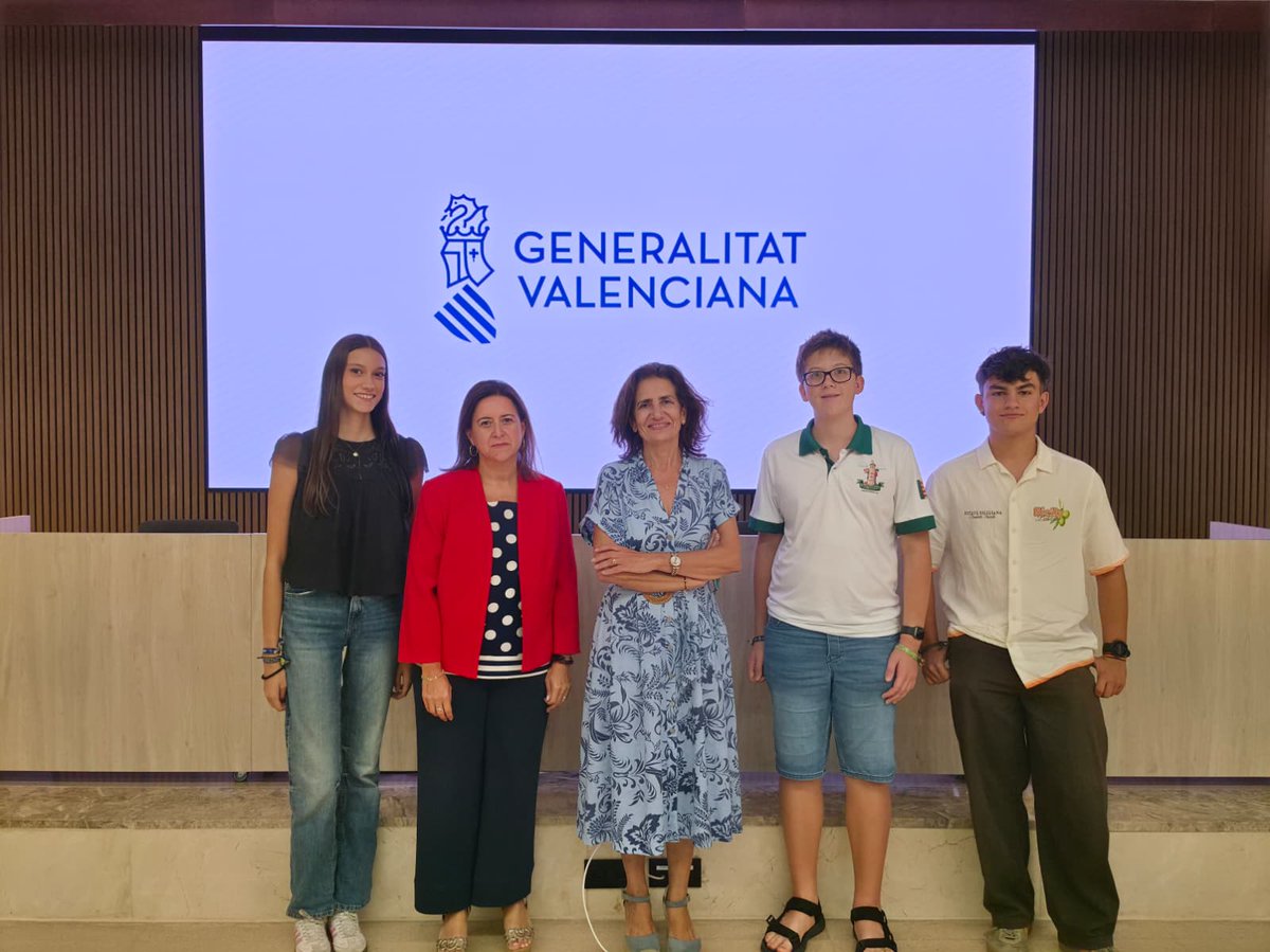 GVAeducacio's tweet photo. 👧👦 Educació incorpora la veu del Consell d'Infància i Adolescència a la futura Orde de convivència

🏫 Les seues propostes contribuiran a millorar el benestar, la protecció i la inclusió de l'alumnat

https://t.co/jh8XSC7xz6 https://t.co/aiujQDBz7o