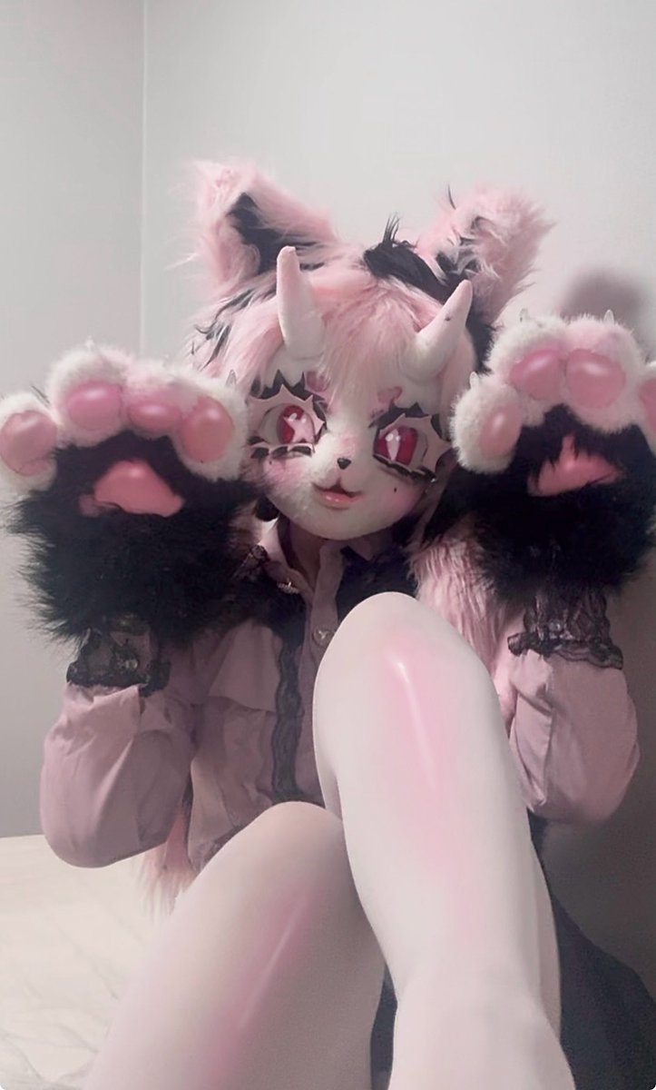 jijijjang0_0's tweet photo. 장난스럽게!

#FursuitEveryday #Fursuit #furry 
#FursuitEverday #퍼리 #퍼슈트 https://t.co/iEnoEiWrqh