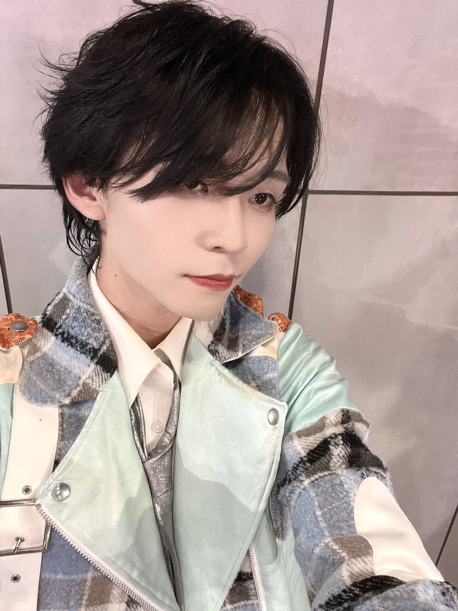 premiere_ryuto's tweet photo. 本日は　歌舞伎町タワーさんでのライブでした！ご来場、応援誠にありがとうございます‼️

久々の歌舞伎町タワーさんはやっぱり広くて最高の音響環境でした！遠い中、そしてお足元の悪い中お越し頂いて本当にありがとうございます！
今日は沢山の曲を披露しましたね！その中でもやっぱり「ゴシゴシタイム」(笑)簡単な振付で、皆が参加してくれてとっても嬉しい😃ぜひ沢山楽しんで下さいね！
そして今日から3daysが始まります！今日、明日、明後日と最高にテンション上げてお送り致しますので是非一緒に楽しみましょう‼️

明日は代アニライブステーションでのライブです！楽しみ〜！

改めて今日はお足元の悪い中応援してくれた皆様本当にありがとうございました！
