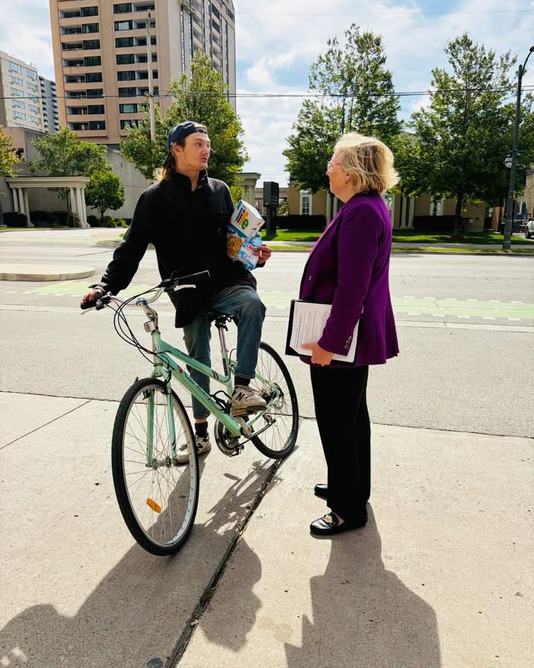 StevensonLDN's tweet photo. While walking downtown today to my campaign office, I was stopped by some incredible Londoners who wanted to have a conversation about the future of our city. ☀️ 

People are engaged, energized, and excited about where we can take London together. I’m ready to bring strong leadership to City Hall as your next Mayor. 💙

#SusanForMayor #LeadershipForLondon #LdnOnt