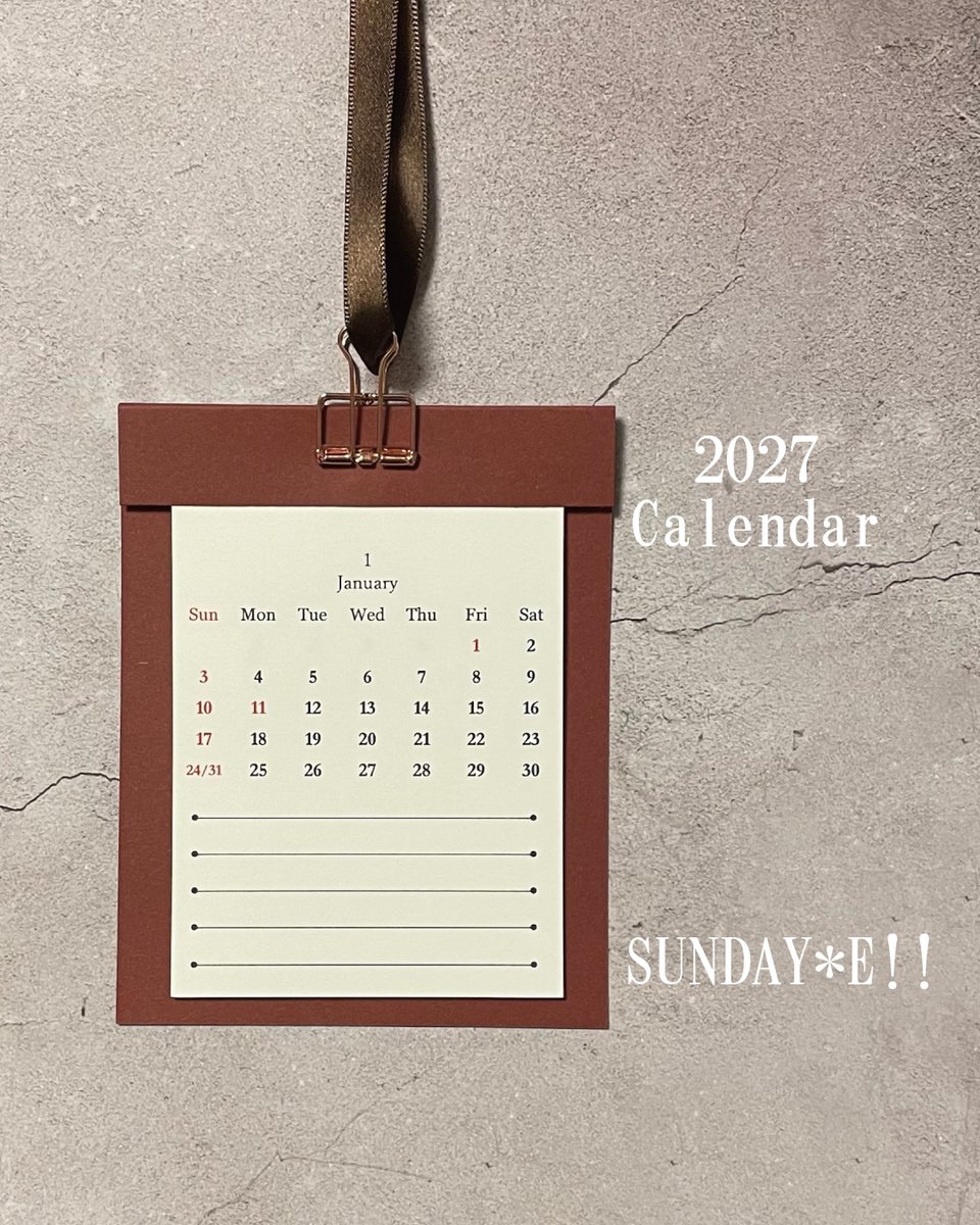 SUNDAY_E_INFO's tweet photo. 新作　2027年カレンダー
シンプルで生活のどの場所にも使えるカレンダーをネットショップにアップしました。
可愛い色のクリップにリボンを通して吊るしたり、箱に挟んだりと色々な場面で使えます。
ピリピリと簡単に切り離せるミシン目入りです。
#カレンダー　#紙雑貨　#文房具 https://t.co/N9ifS6ddVV