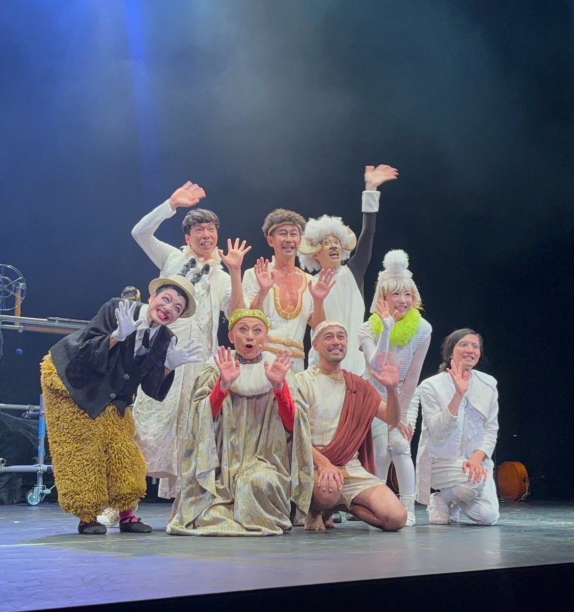 DoppelgangerHK's tweet photo. 豊岡演劇祭公式プログラム『走れ⭐️星の王子メロス』を拝見。
今回のセリヌンティウス・小菅さんは王様も認める王様顔wというか古代ギリシャ顔なのでぴったり過ぎてハマり役でした。あんな雑なフリだったのに本気の李徴も観せていただき眼福。毎年演じていらっしゃるだけある。すごかった。 https://t.co/sozMoBsk2C