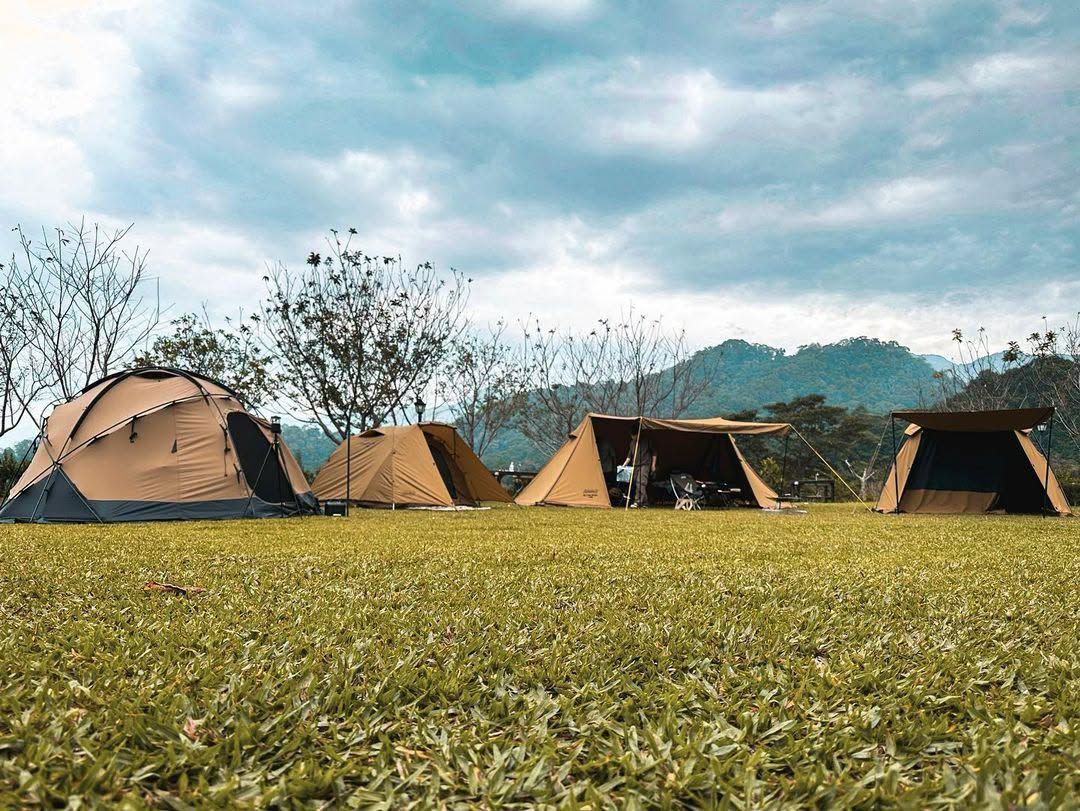 LaveraNevuis's tweet photo. Hsinchu Emei, Weilan Qingqing Campground

This campsite is absolutely beautiful. Book all four tents for exclusive access to the forest trails and a hidden bald cypress grove. https://t.co/8URdETOhWs
