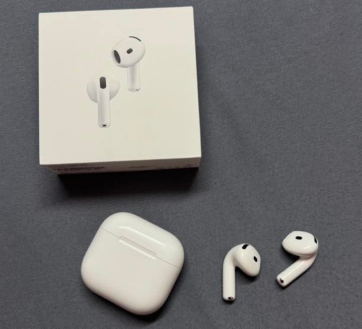 Doosalerdee's tweet photo. ปล่อยต่อ  Airpods gen 4 anc
การใช้งาน  แบต  เคสชาร์จ  ��กติทุกอย่าง
เหลือประกัน
ราคา  2,600 รวมส่ง #ส่งต่อแอร์พอด  #แอร์พอดมือสอง #airpodsมือสอง #แอร์พอดมือ2 https://t.co/gKvOjcVlYD