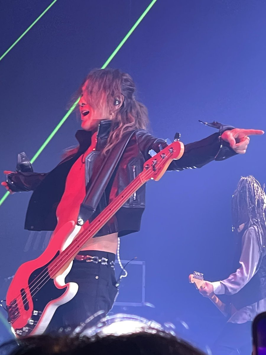 Kaz919hybrid's tweet photo. 福岡DAY2
J！！！🔥色気がヤバい…
#LUNAPIC
#lunapic https://t.co/NwEmTwLycT