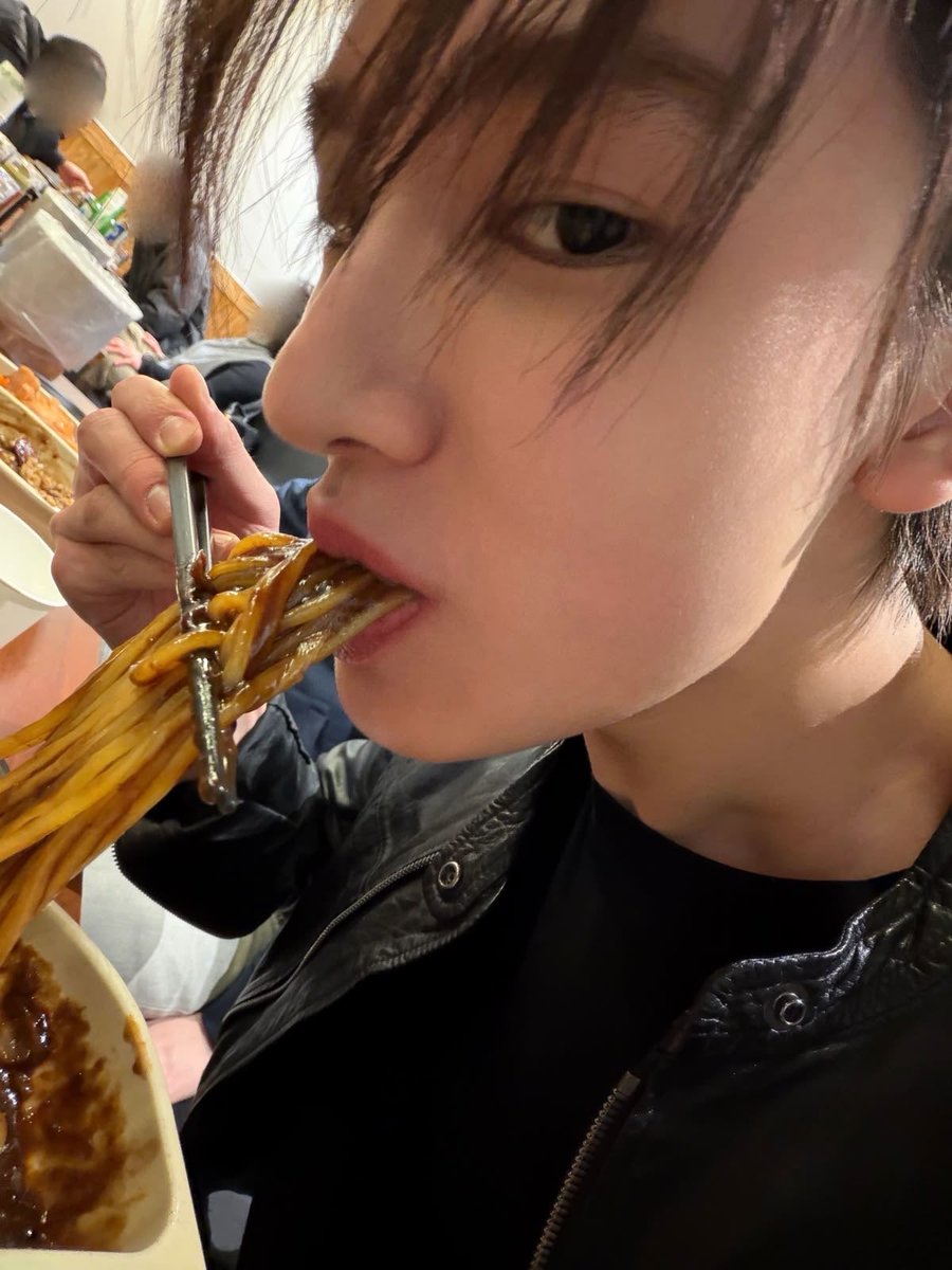 eomcxan's tweet photo. Hello! I’m looking for interactive #moots :)

•– she/her, not a minor, filo
•– not new in #stantwt #kpoptwt
•– ults are cortis, svt, and bts
•– any fandom is welcome
•– bzta let’s be moots 🥺

heart nd rt to be moots !
#kpoptwt #stantwt https://t.co/vdixVemrsZ
