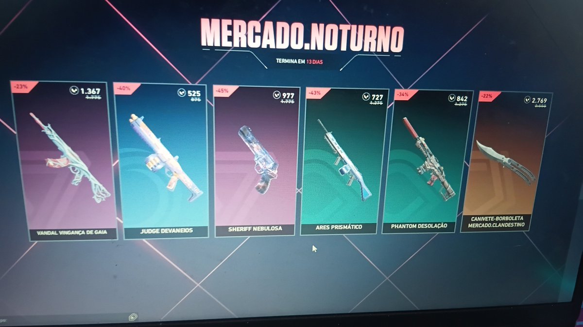 ivam_lol's tweet photo. @VALORANTBrasil Tentar comprar essa faca, goat d+ https://t.co/Y8mV6MhiYA