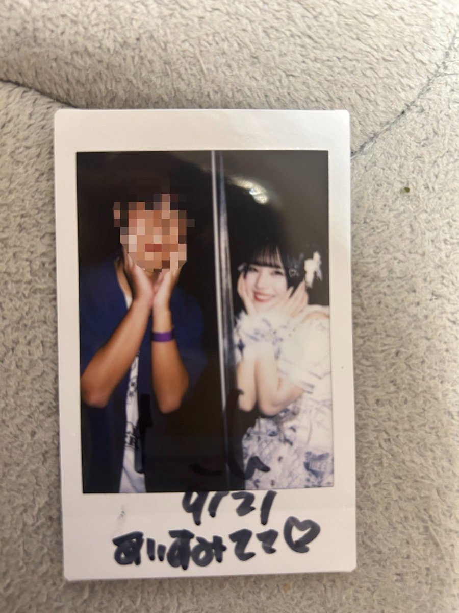 sh0_t10's tweet photo. 初ライブ楽しかったなぁ 初チェキで猫衣装なんていいんですか！？ #あいすが食べたい   #あいすを愛す https://t.co/NxdbUInKcx