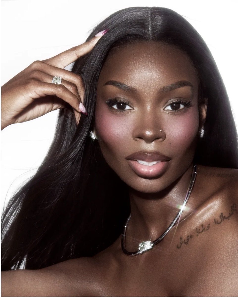 korysverse's tweet photo. her face card so expensive https://t.co/sOXtissZ8i