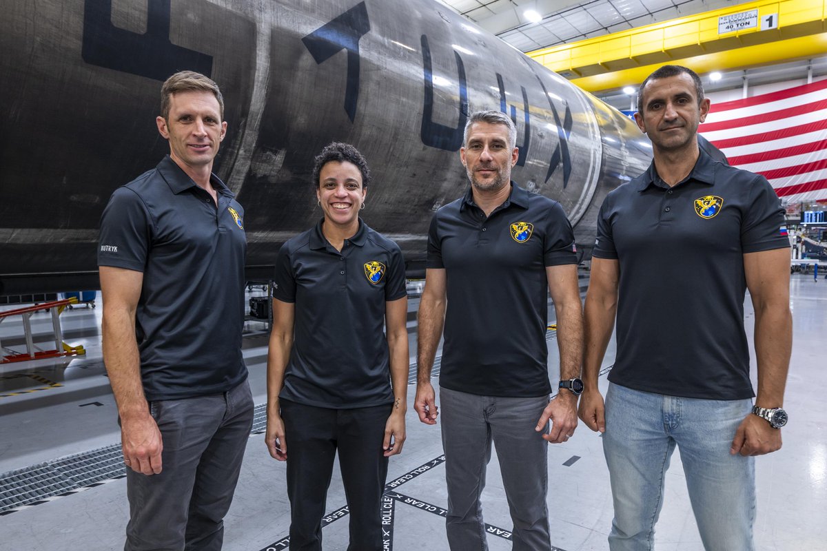 benoit_pierret's tweet photo. 🚀 Crew-13 : décollage visé le 1er octobre
@SpaceX cible jeudi 1er oct. à 17h10 Paris (11h10 EDT) — Falcon 9 × Dragon vers l’ISS.
@elonmusk #Crew13 #SpaceX https://t.co/kUModZkCw6
