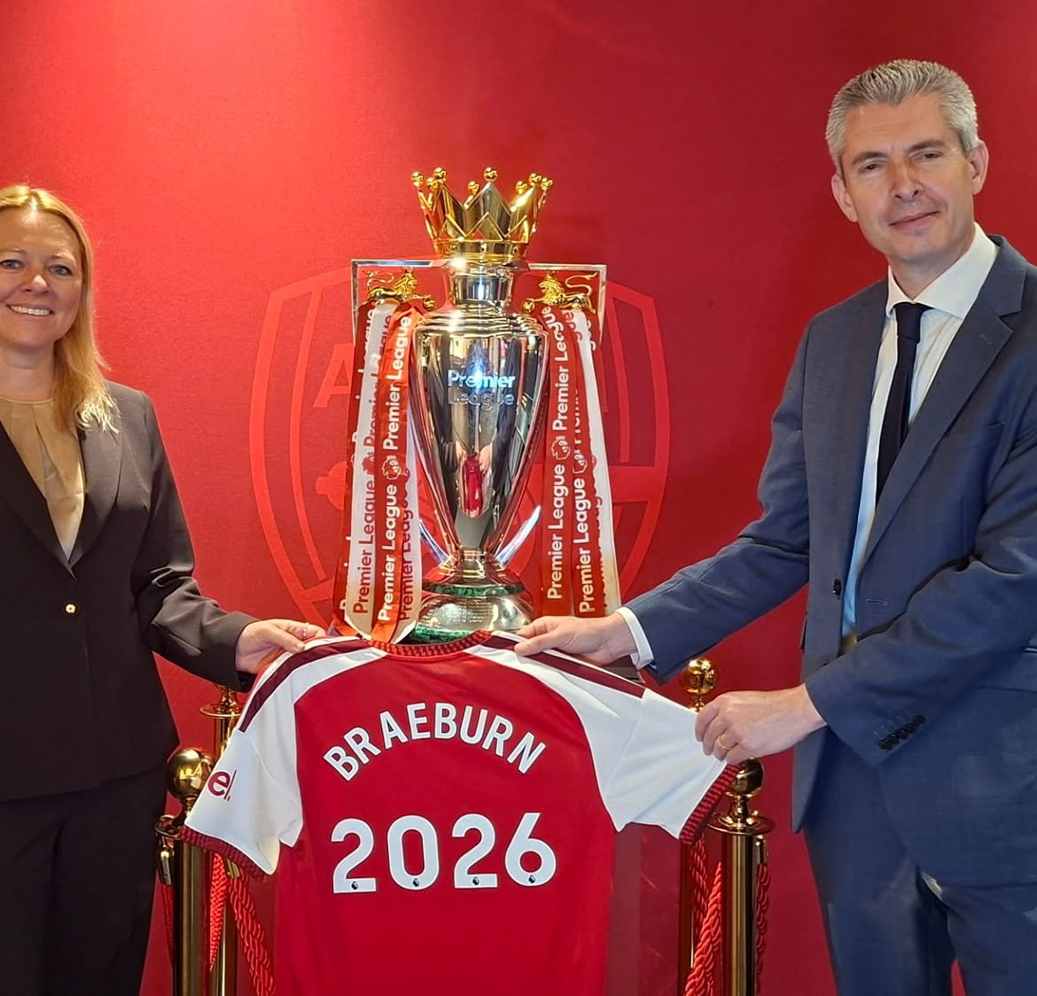 CarolRadull's tweet photo. More opportunities for young Kenyan footballers! Arsenal Football Development is coming to Kenya.

Joanne Garner and Tim Richard of Braeburn Group of Schools visited Emirates Stadium for the signing of a partnership aimed at supporting and developing young football talent in Kenya and across East Africa.