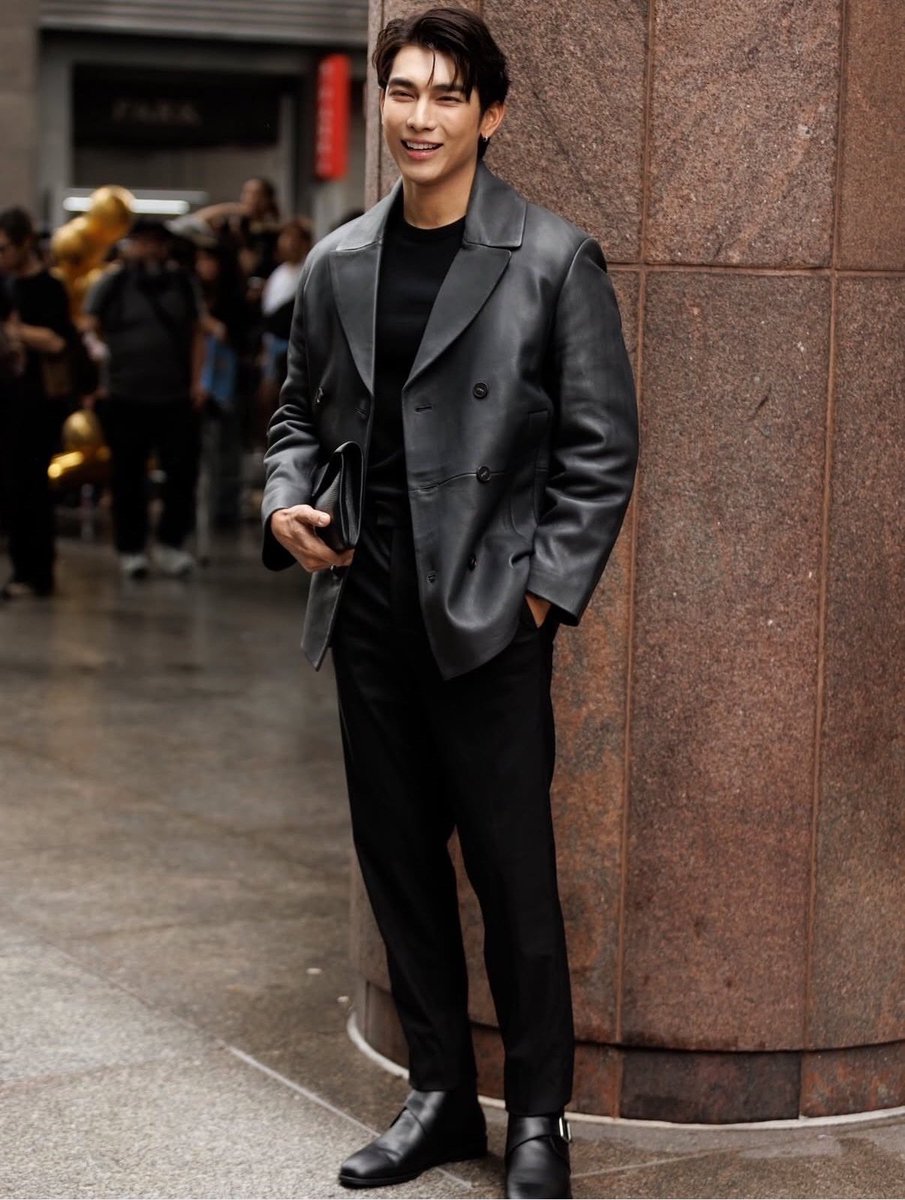 mew_mew910221's tweet photo. 우리 뮤 오늘 촬영 잘 마쳤니🥹🥹🥹🥹

MEW COS IN NYFW 

@MSuppasit
#cosAW26xMew
#MEWinNYFW2026
#cos #cosAW26 #cosnyfw

https://t.co/TNOUMPQn58 https://t.co/2g7LWtGOwK