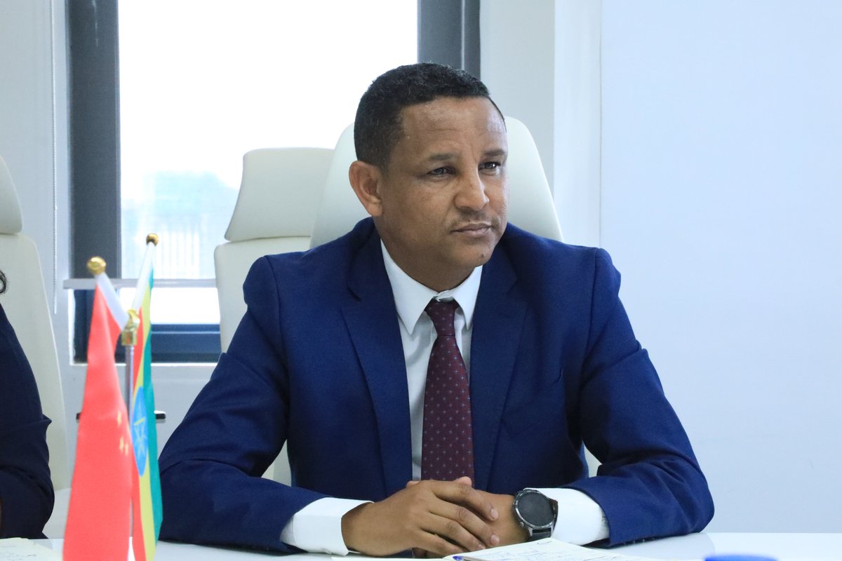 EthioInvestment's tweet photo. EIC Deputy Commissioner Zinabu Yirga met with a high-level CHINCA delegation to explore investment opportunities in Ethiopia’s construction sector.

EIC reaffirmed its full readiness to support Chinese investors as they explore opportunities across Ethiopia.

#InvestInEthiopia https://t.co/FZUpMNqIUb