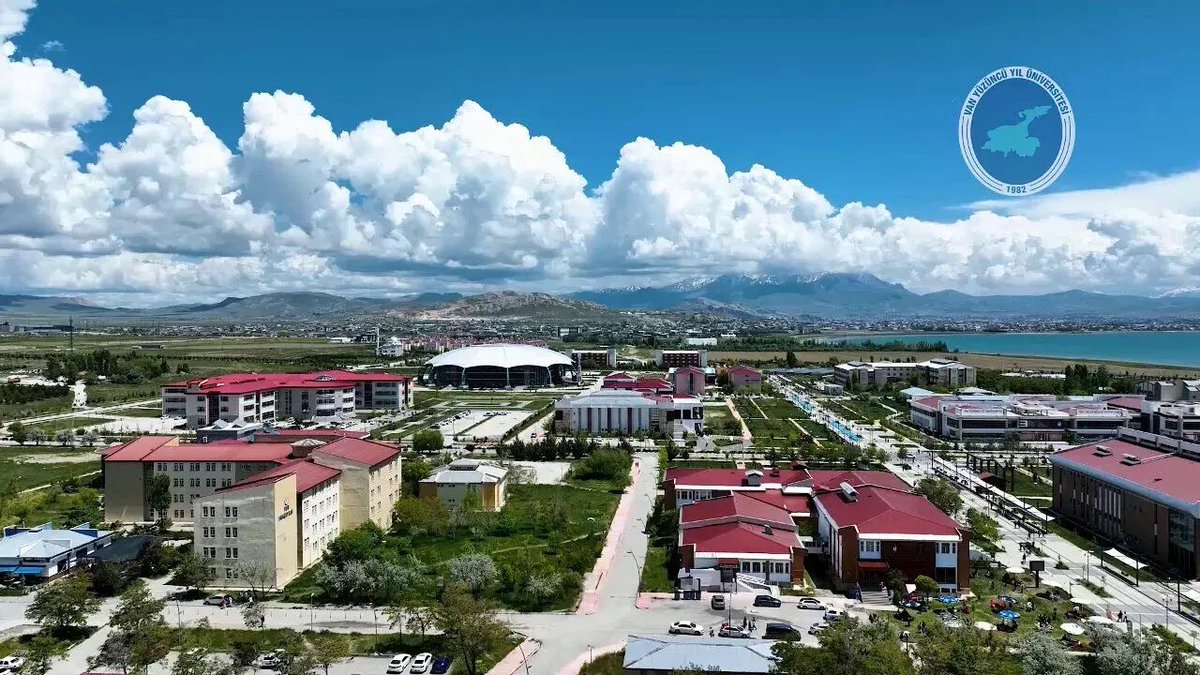 ToplumsalMht177's tweet photo. Van Yüzüncü Yıl Üniversitesi yurtları Diyanet Vakfı’na bırakıldı! 

Sayıştay, Van Yüzüncü Yıl Üniversitesi’ne ait yurtların Diyanet Vakfı’na bırakılmasını mevzuata aykırı buldu. Raporda işlemin hukuki dayanağının bulunmadığı belirtildi.

Raporda ayrıca iki meslek yüksekokulunda kuruluşlarından bu yana eğitim verilmediği, yemekhanede ise öğrencilerden elden para alınarak turnikelerin kullanılmadığı tespit edildi.

Üniversitenin döner sermayesinin 2025’i yaklaşık 387 milyon TL zararla kapattığı da raporda yer aldı.

(ANKA: Ogün Akkaya)