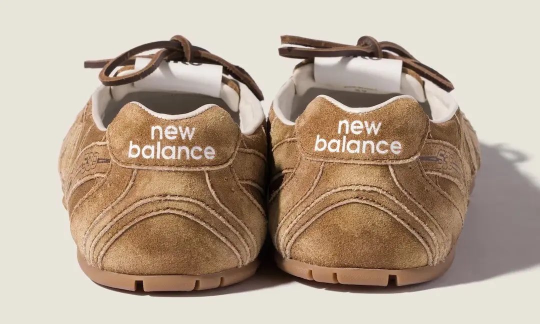 sakatanokurashi's tweet photo. 「MIU MIU」×「New Balance」破壊力えぐい。 https://t.co/DU1UuugaWJ