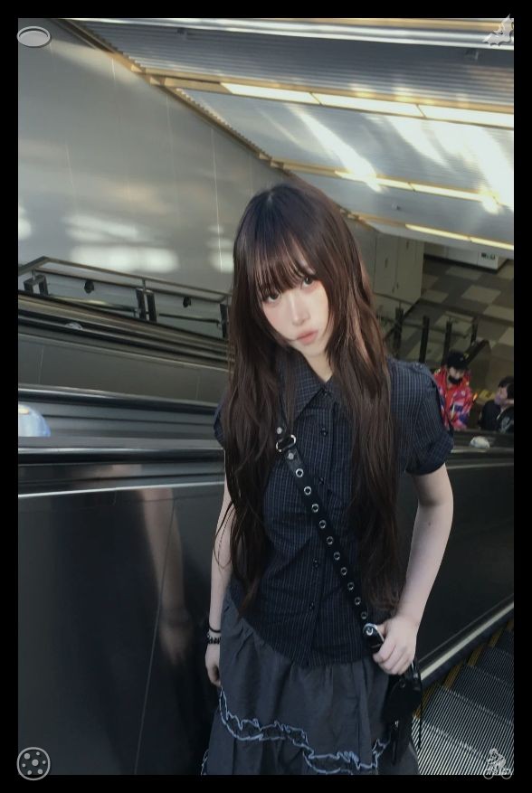 fro_p_chan's tweet photo. 💄Book with scientific facts in handArrange balanced daily work intervals, skip rushed exhausting overwork that drains your spirit fully. Steady gentle devotion creates lasting gains quick energy bursts could never bring to your whole life. https://t.co/M15MALl6CX