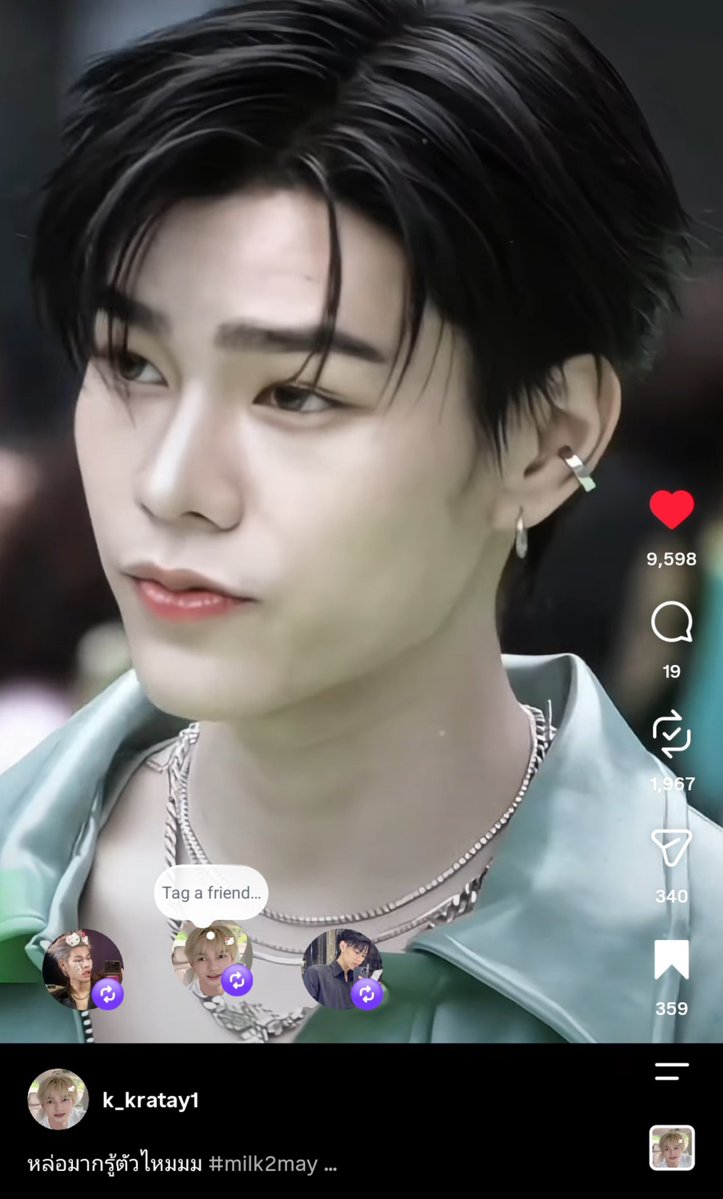 K_kratay1's tweet photo. ♡ ⠂#milk2may ⠂୨୧

ก็ตามมิ้ลมาตั้งแต่วิลลี่ ก็รู้จักมาเป็นปีแล้ว มิ้ลๆน่ารักเสมอต้นเสมอปลายมาตลอด มิ้ลๆเคยบอกเสมอว่าขอบคุณทุกคนที่ตัดคลิปมิ้ลน่ะ มิ้ลเห็น มิ้ลรับรู้ และมิ้ลรู้ว่าทุกคนตั้งใจรักมิ้ลมากๆ ทุกคนตั้งใจตัดคลิป ตั้งใจปั่นเทรนด์ ตั้งใจมาหา ไม่ว่าทีมหน้างานหรือทีมหน้าจอมิ้ลรับรู้ทั้งหมด เพราะฉะนั้นมิ้ลเลยจะคอยกดใจคอยรีคอยคอมเม้นไม่ว่าแบบฟอร์มไหนๆ นี้คือความน่าของมิ้ลๆ เขาเป็นแบบนี้มาตลอดและเสมอไปด้วย เห็นมิ้ลๆเท่แบบนี้นิสัยมิ้ลๆน่ารักมากเลยน่ะ มิ้ลๆชอบแทนตัวเองว่ามิ้ลครับ มิ้ลเอง มิ้ลมาแล้ว มิ้ลอย่างนั้นมิ้ลอย่างนี้ น่ารักมาก ทุกคนลองมาตามคนที่ชื่อว่า มิ้ล ณัฐชนน ดูน่ะเขาน่ารักมากๆ เหมาะกับการถูกรักสุดๆ ถึงจะอินโทรเวิดแต่แสบมากน่ะคนนี้น่ะ