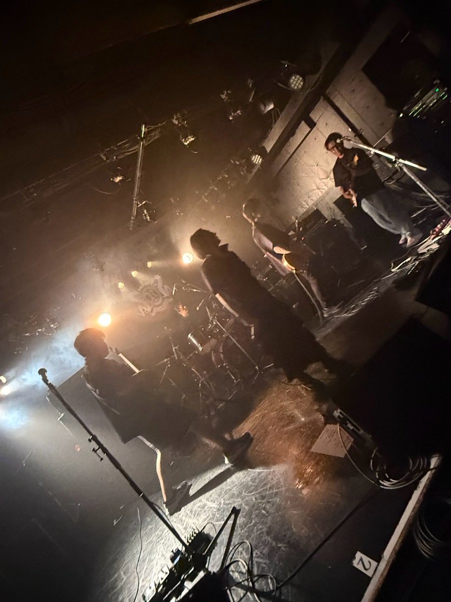yuudemonikusu's tweet photo. 昨日はリプルでLiveでした！
5人になって初めてのステージ✨
はしゃぎまくって、飛びまくって、
とっても楽しい時間でした🤩
皆様ありがとうございました！！
次回のLiveは未定ですが、決まり次第お知らせしていきます😊 https://t.co/BoMD7LpWI8