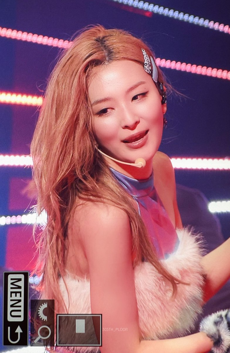 305th_floor's tweet photo. 260923 프리뷰

#슬기 #SEULGI #레드벨벳 #RedVelvet https://t.co/Jld2L5Rfrs