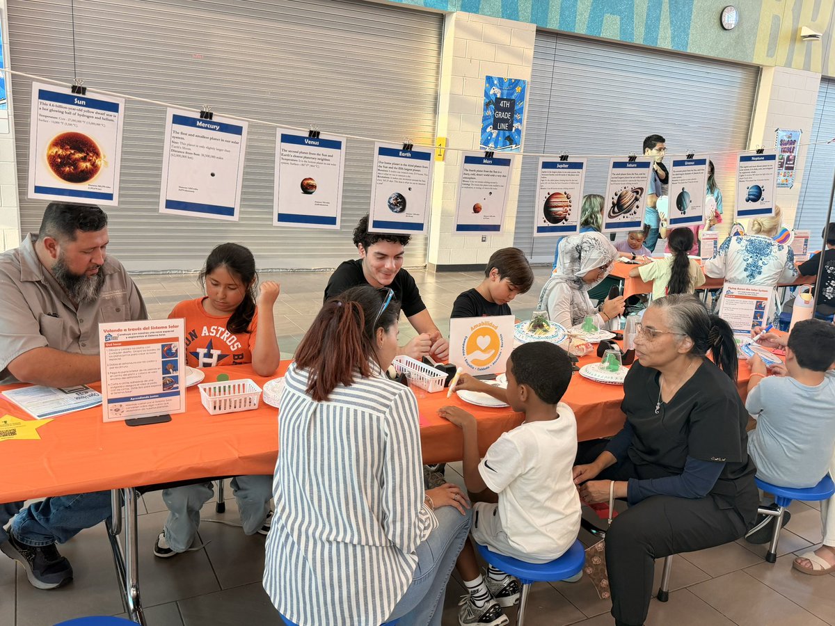 PrinSilliman's tweet photo. Thank you @cmhouston for partnering with us here @BrosnahanES for our Open House/Curriculum Night! Having fun while learning is the Bronco way! @CyFairISD #BroncoTough https://t.co/CCHMaacuil