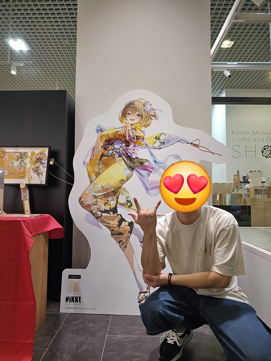 Emiya1173's tweet photo. #NIKKEin京都
アニス:スターと写真撮る時はやっぱこのサインしちゃうよね(*^^*) https://t.co/2w8ucwUM4u