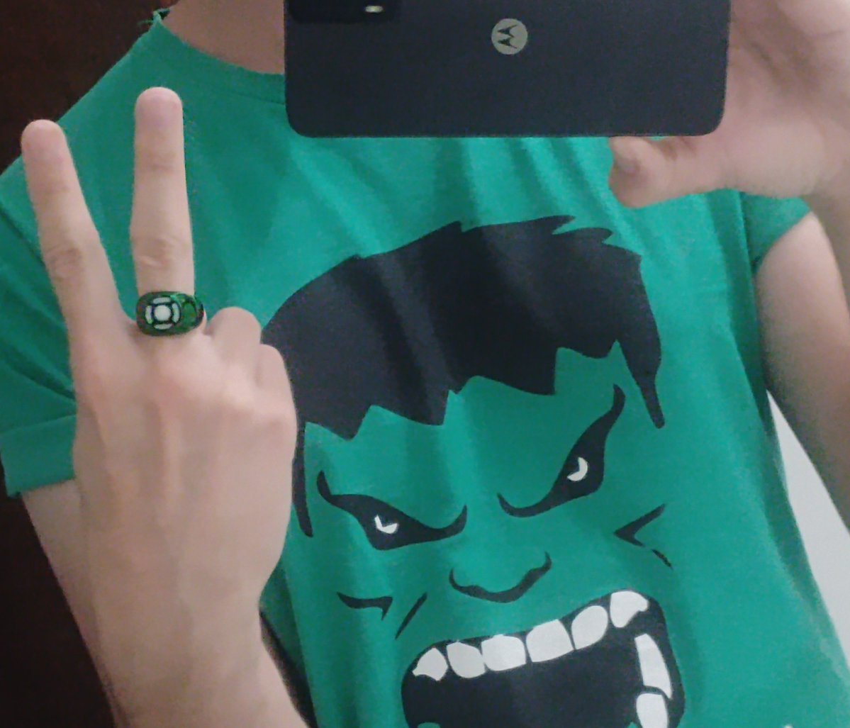 PunkyRevice's tweet photo. Verde. https://t.co/SQgYRN2fs6