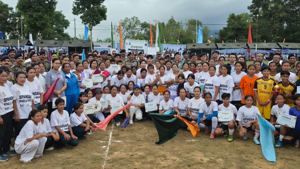 crpfindia's tweet photo. Transforming communities through the power of sport! 🏃‍♂️🤝⚽

​​During his visit to 8 Bn in Bishnupur(Manipur), DG @crpfindia Shri @gpsinghips witnessed the final of the Women Football Tournament under Khelo India – SAI SPANDAN in Manipur, advancing the vision of "Sports for Peace, Unity & Development."

​Felicitating the teams, DG highlighted sports as a catalyst for youth empowerment, trust, and lasting harmony.

​Under the aegis of Khelo India – SAI SPANDAN, @crpfindia has spearheaded a massive sports initiative across Manipur.

​Witnessing unprecedented enthusiasm and sporting spirit, local players and communities have joined hands with CRPF personnel across 120 locations to build mutual trust, youth empowerment, and enduring peace.
​
120 events have been organised across 120 locations (97 Male | 23 Female events)

​Key Disciplines: Marathon (71), Football (12), Volleyball (8), Kabaddi (8), Badminton (8), Cricket (7), Cycling (4), and Archery (2)  

​#NationFirst
#Vandematram150 
#MissionNaxalMuktBharat2026
@YASMinistry
@Media_SAI
@gpsinghips
@northeast_zone
@mnp_2018
​#KheloIndia #SAISPANDAN 
#CRPF 
#Manipur
#SportsForPeace
#UnityInSports