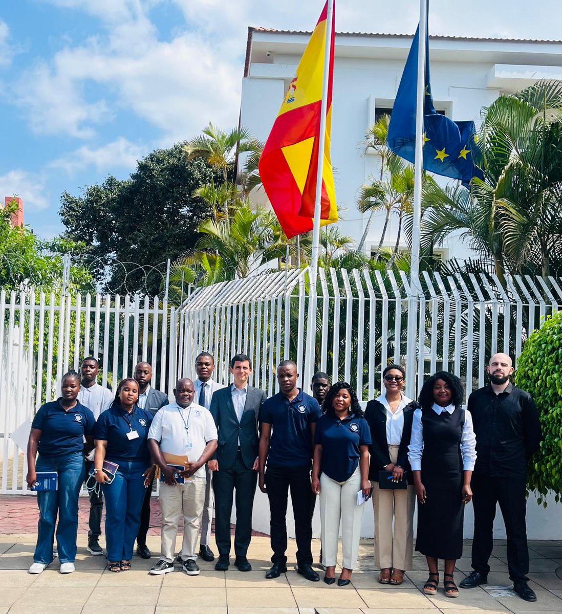 EmbEspMaputo's tweet photo. Embaixada de 🇪🇸 manteve um encontro com estudantes do curso de relações internacionais e ciências políticas da Universidade Católica de Moçambique.

No âmbito do nosso trabalho, temos mantido contacto regular com instituições académicas do país. 

Agradecemos pela visita. https://t.co/MimDuAJQbx