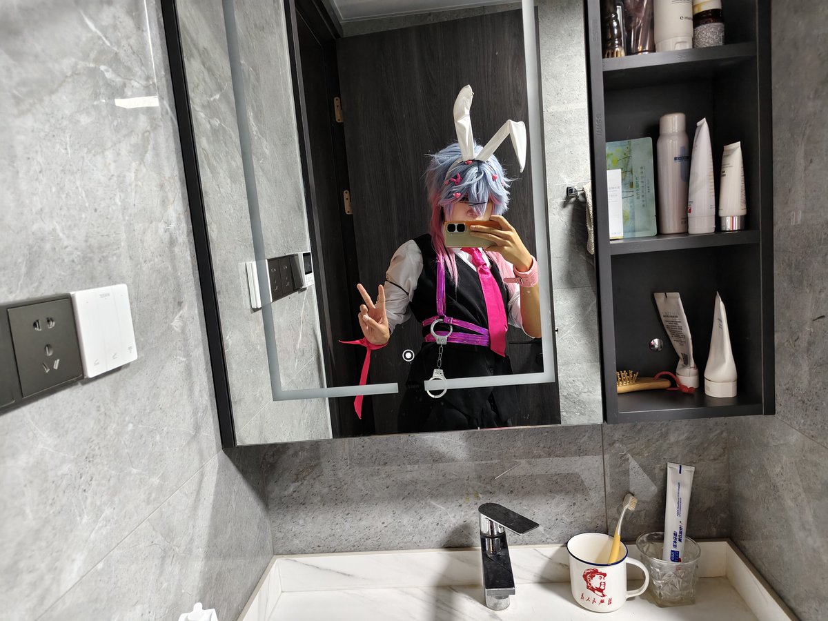 serria742466's tweet photo. 兔子洞还有些存货 #男娘 #cos https://t.co/NUYuV73dGm