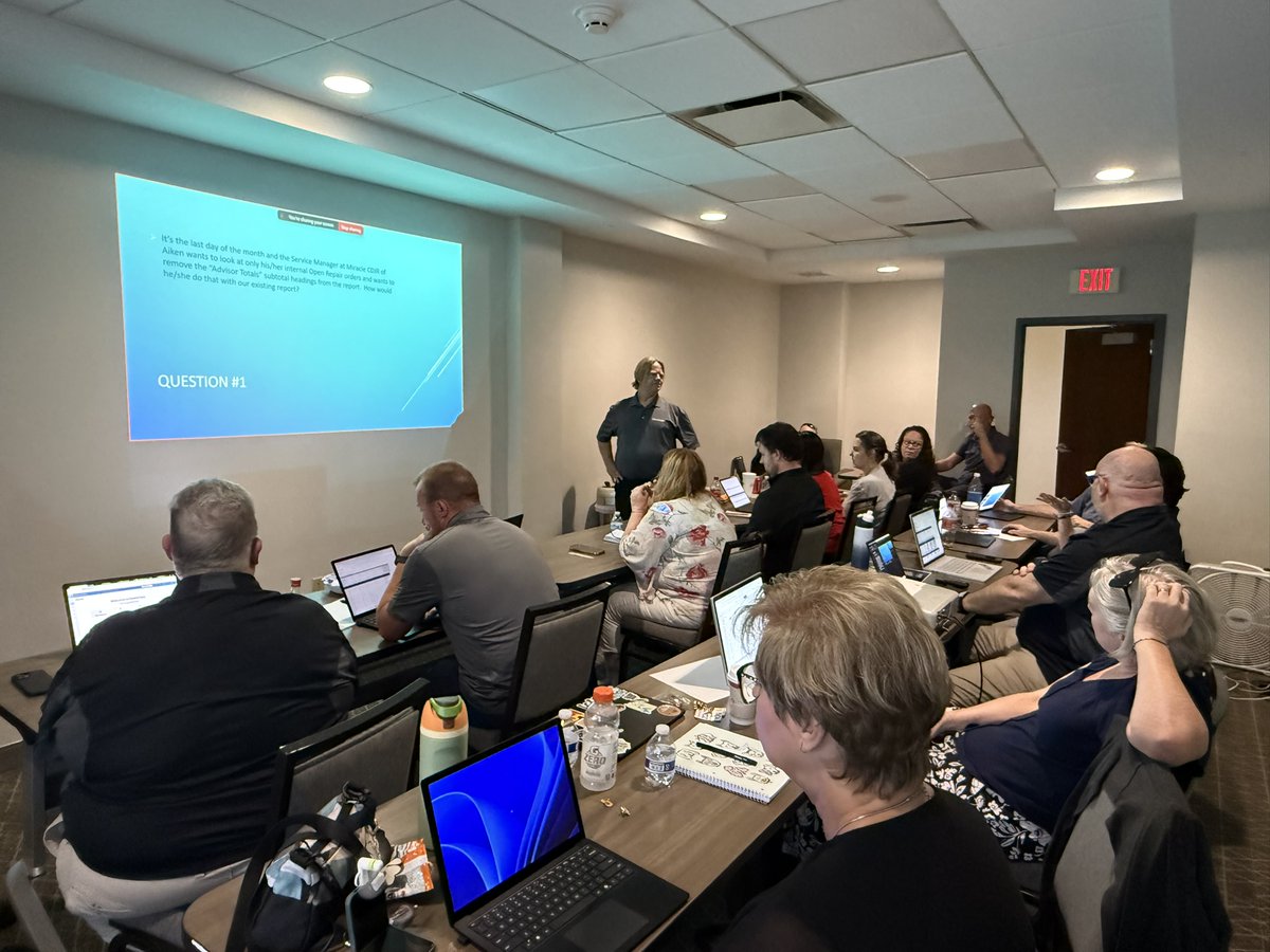 DealerOps's tweet photo. Two cities. One team. One shared commitment to our customers. 

Our Client Success team came together in Salt Lake City and Cincinnati to learn, connect, and strengthen how we support the dealerships we serve. 

#automotive #data #analytics #automotivereporting #GSD https://t.co/OgvM73vkiy