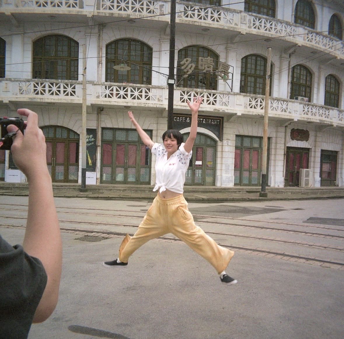 aimyooon3's tweet photo. 飛んだ！@aimyonGtter 🪽🪽

#あいみょん
#AIM
#あいみょん好きな人と繋がりたい https://t.co/eEvxN9vwhF