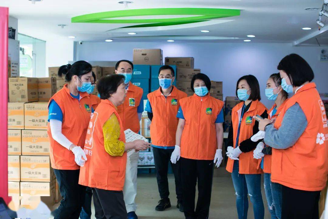 AdenaWeill's tweet photo. Día increíble ayudando en el banco de alimentos de la ciudad! Juntos, llevamos comida a 200 familias necesitadas. Voluntariado que llena el corazón y ayuda a quienes más lo necesitan. ， https://t.co/OujuJQ8jM8