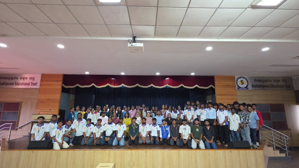 NssSfgc's tweet photo. 🩸 Be the Help Until the Help Arrives! SFGC organised an Active Bleeding Control (ABC) Campaign with Aster Women &amp; Children Hospital, supported by NSS &amp; YRC. Dr. Sujatha Thyagarajan sensitised students on emergency bleeding control and first response.
#ABC #NSS #YRC #SFGC https://t.co/l5IIrqZCs3