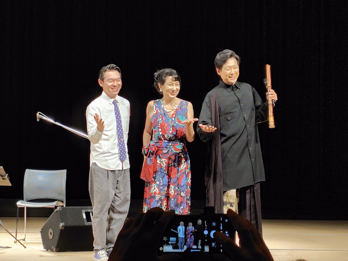 b_team1972's tweet photo. 柳家花緑、国府弘子、藤原道山による落語、ピアノ、尺八の多分史上初のセッション『寿限無』！花緑さんの唄ありダンスありボイパありの素晴らしいショーでした！ #北海道 #美幌町 #オホーツク #寿限無 #柳家花緑 #落語 #国府弘子 #ピアノ #藤原道山 #尺八 https://t.co/0QbTDvFBAH