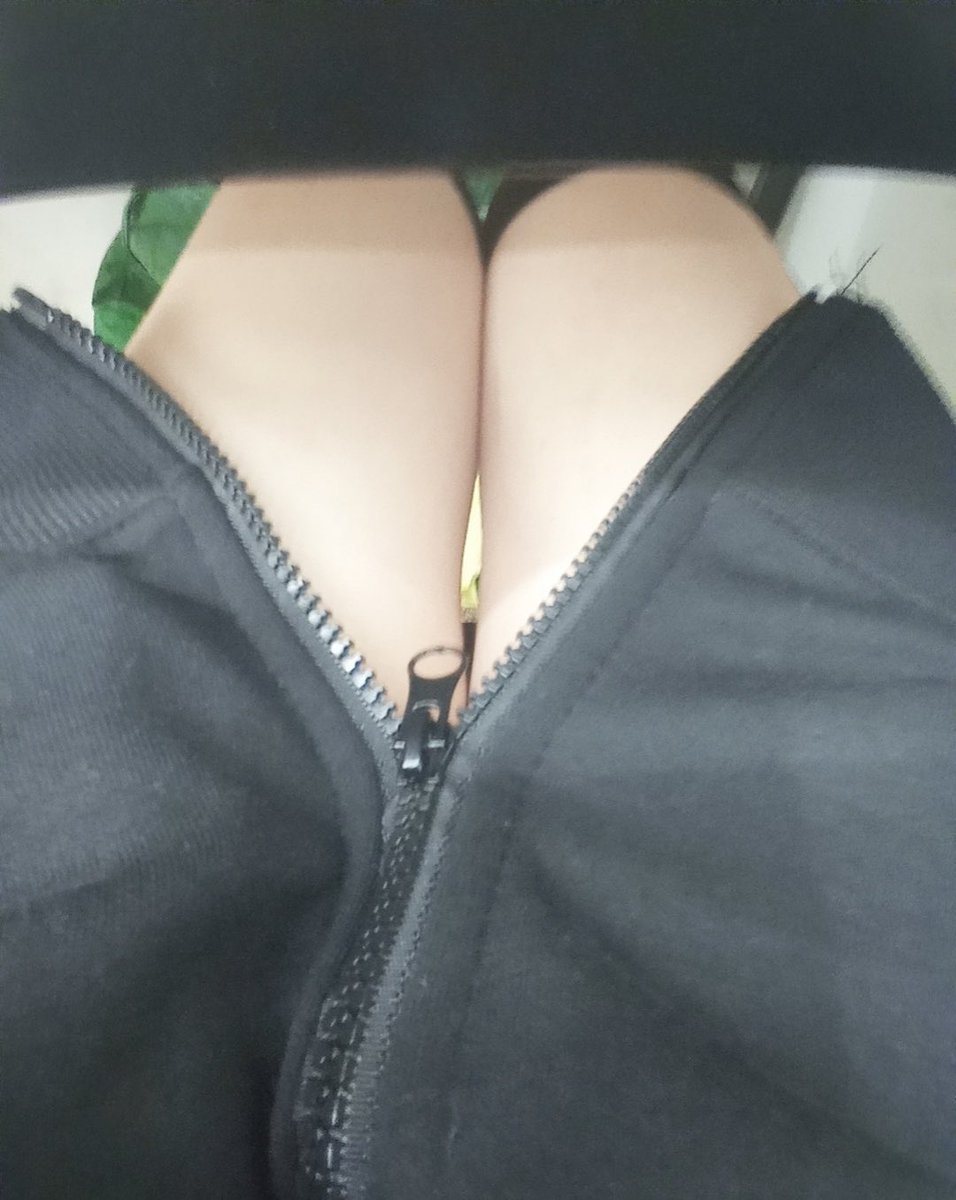 CDCH1004's tweet photo. 빨래 하러 왔슴..
물론 여장을 하고

#시디 #여장 #男の子 #crossdresser https://t.co/oizLNTbuau