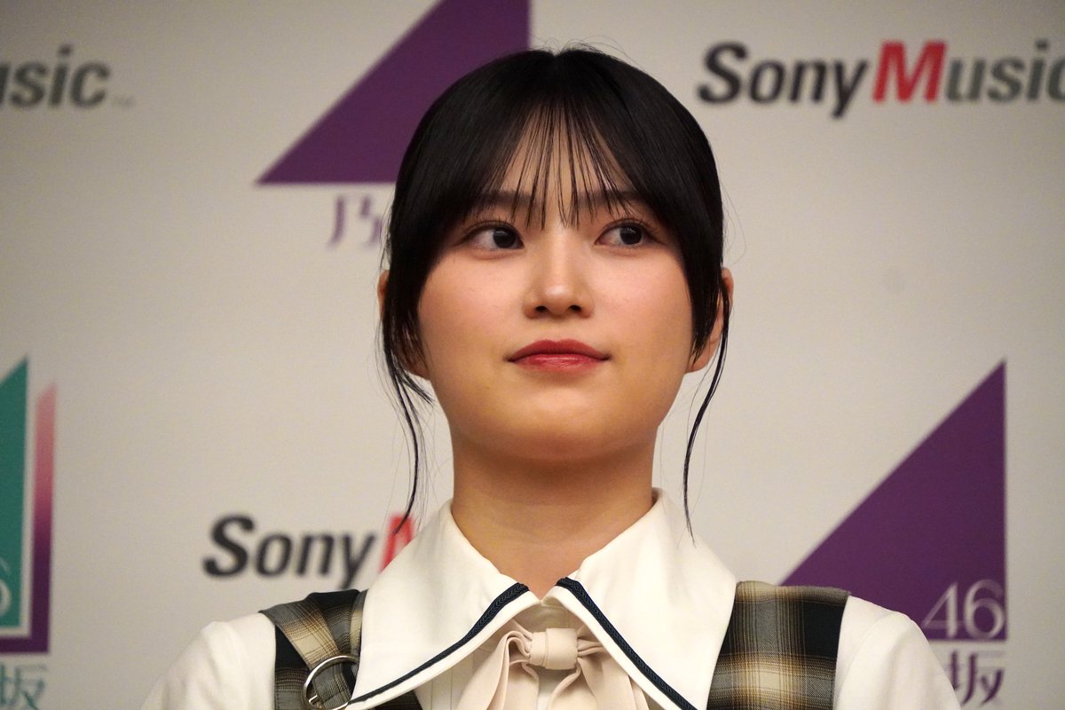 emogram_sankei's tweet photo. 櫻坂46・的野美青さん
「青葉坂46」会見に登壇

泣きながらソーラン節を踊った
オーディション秘話を告白✨

「熱い想いを大切に
どこまでも一緒に行ける
環境を整えて待っています」と
未来の後輩へエールを送りました👀

#的野美青 #櫻坂46
📸詳細👇
https://t.co/92giGUt1uN https://t.co/DlGWrgajxs